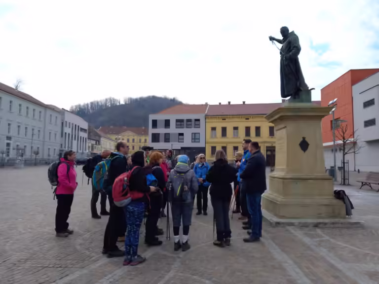 Spomenik fra Luki Ibrišimoviću