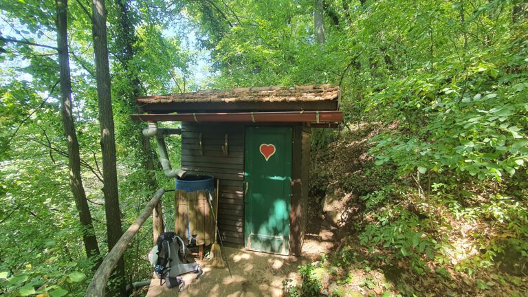 Planinarska kuća Kameni svati