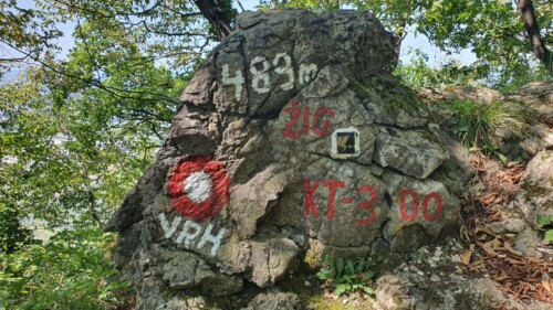 Žig vrha Kameni svati