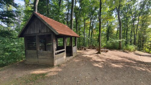 Planinarsko sklonište Plazur