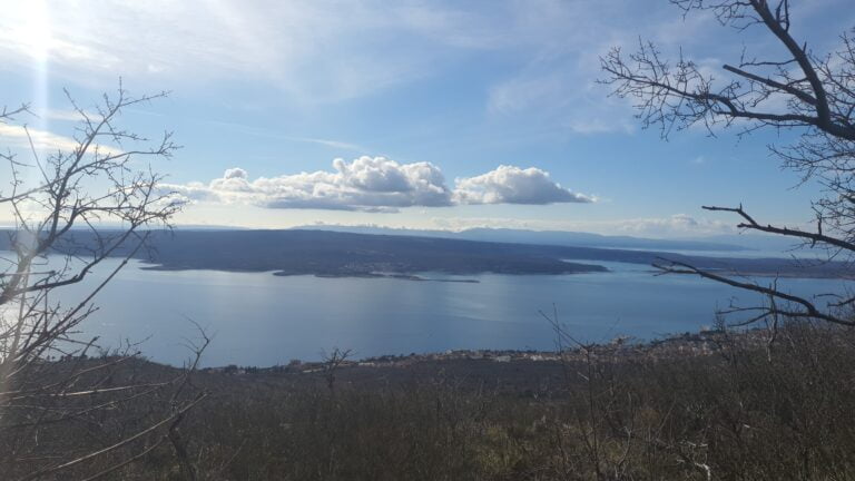 Pogled s vrha Drenin