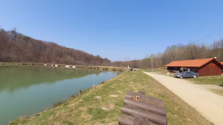 Jezero Jarki
