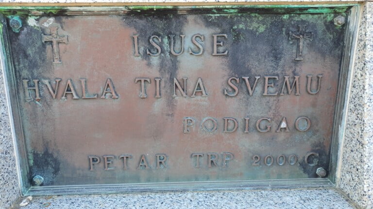 Fumak – zavjetni križ