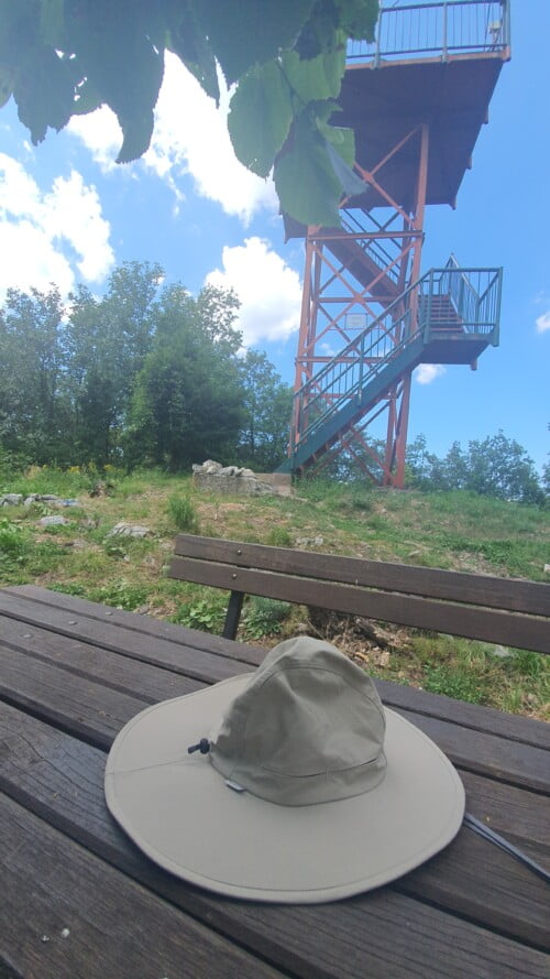 Planinarski dom Lipa-Rog, Toranj Lipa-Rog