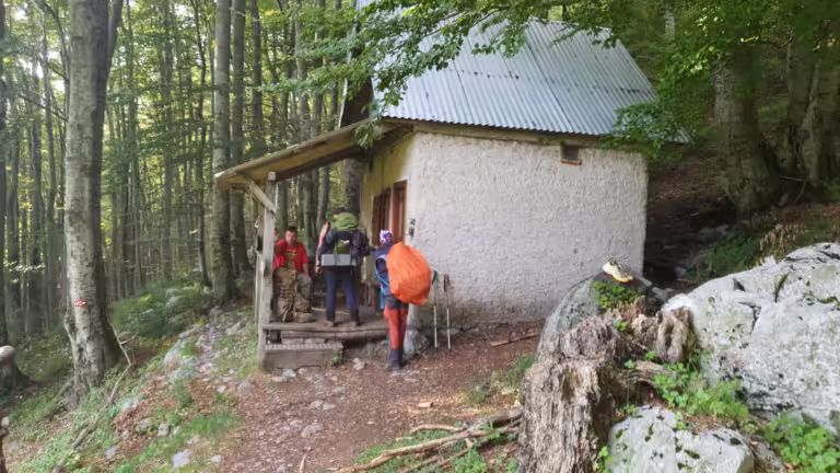 Planinarsko sklonište Ivine Vodice