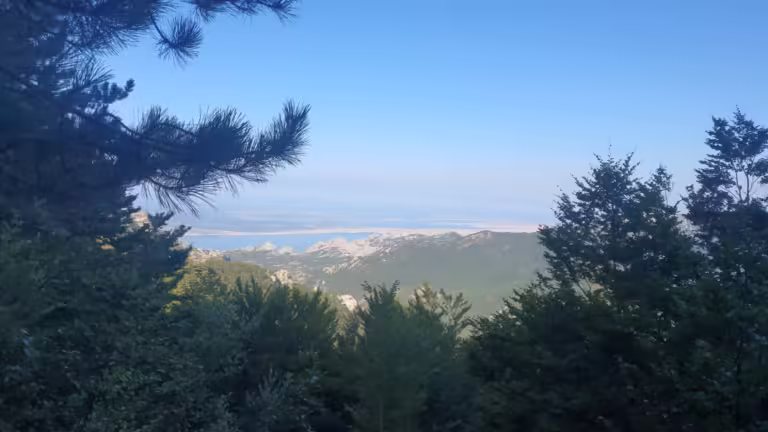 Pogled sa skloništa Vlaški grad