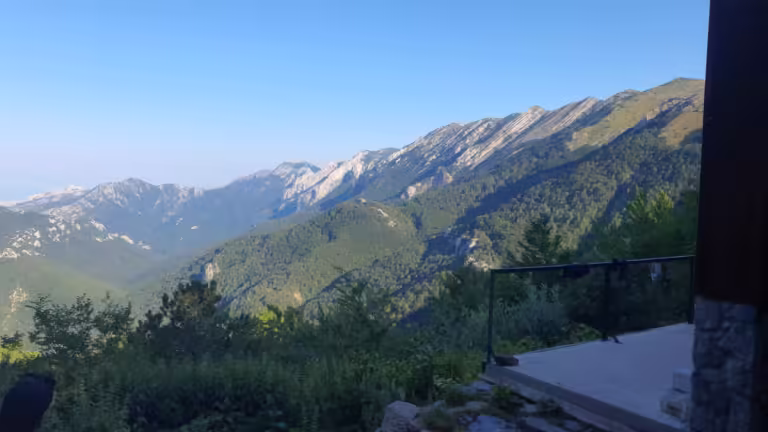 Pogled sa skloništa Vlaški grad