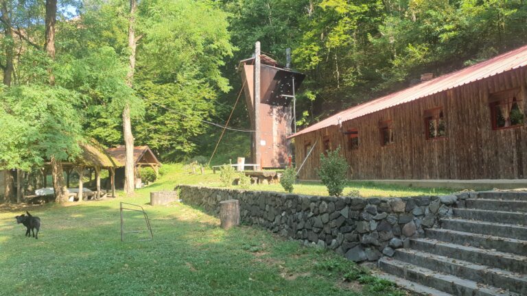 Planinarska kuća Strmac