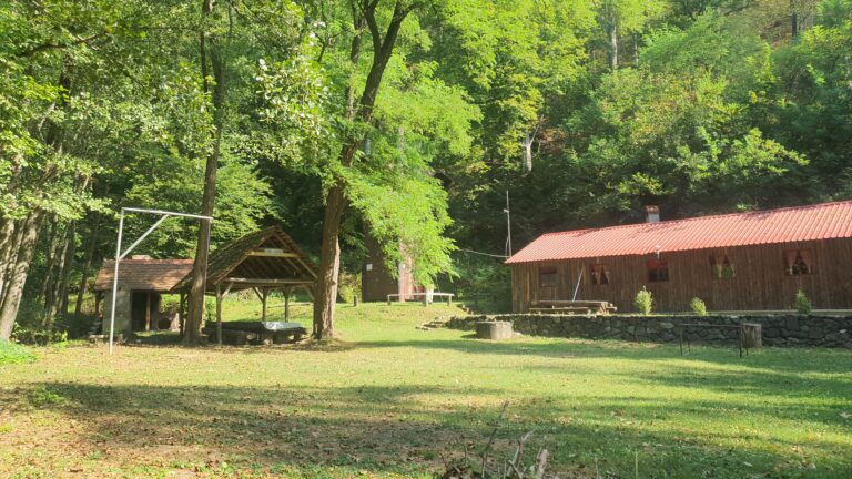 Planinarska kuća Strmac