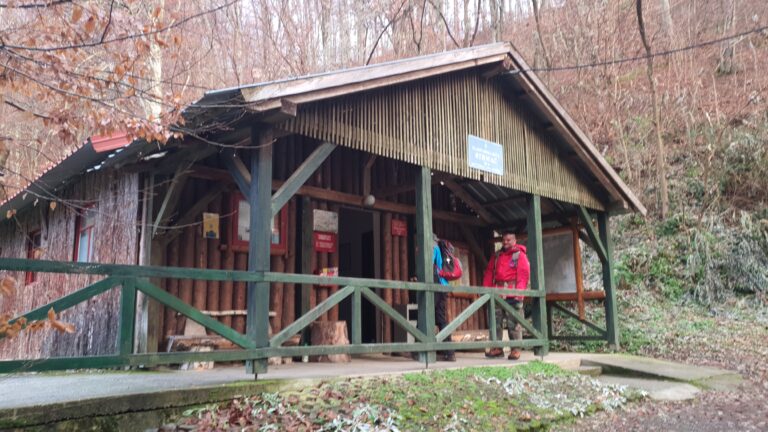 Planinarska kuća Strmac